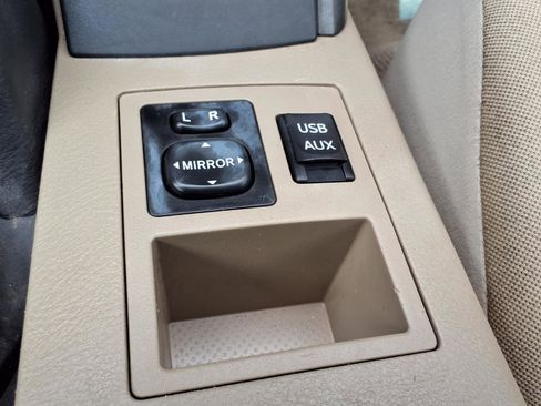Used 2012 Toyota RAV4 FWD w/ Value Pkg image 8