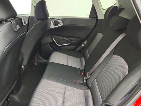 Used 2025 Kia Soul LX FWD image 19