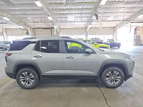 Certified 2025 Chevrolet Equinox LT w/ Convenience Package II FWD image 2
