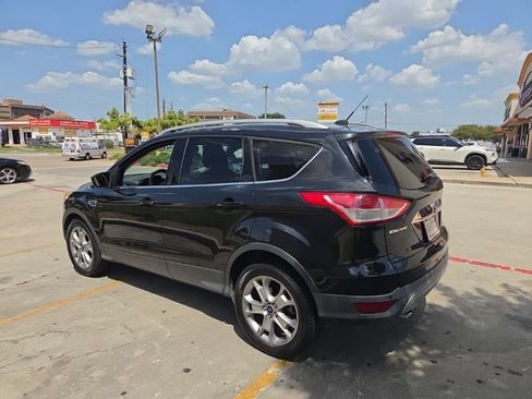 Used 2015 Ford Escape Titanium w/ Equipment Group 301A AWD/4WD image 8