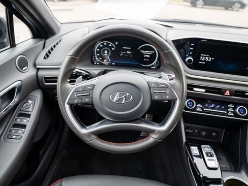 Used 2022 Hyundai Sonata SEL Plus w/ Preferred Accessory Package image 14