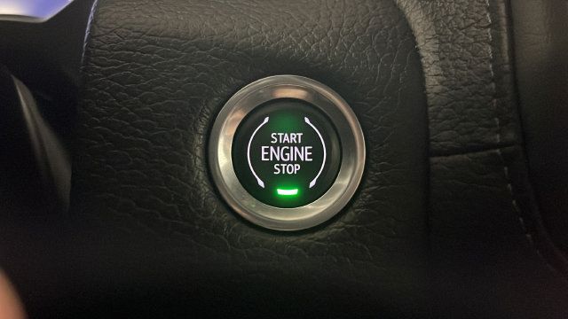 Used 2021 GMC Yukon XL Denali AWD/4WD image 37