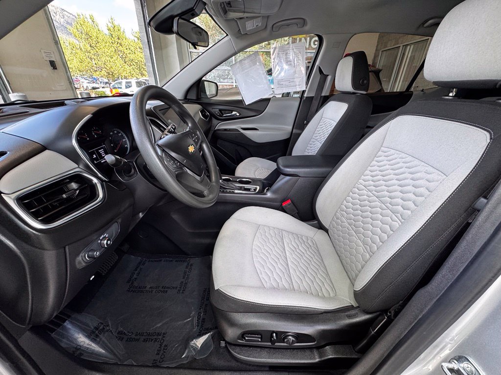 Used 2021 Chevrolet Equinox LS w/ LS Convenience Package AWD/4WD image 18