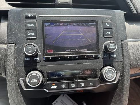 Used 2019 Honda Civic LX image 9