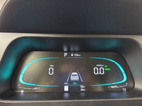 New 2025 Hyundai Elantra Blue image 24