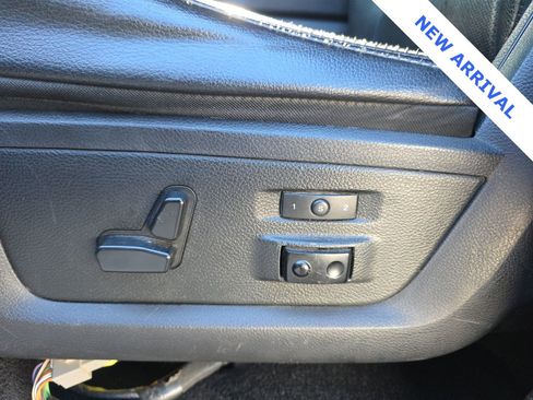 Used 2018 RAM 3500 Laramie w/ Convenience Group image 10