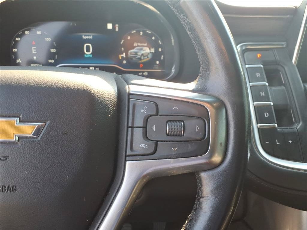 Used 2022 Chevrolet Suburban LT w/ Luxury Package AWD/4WD image 12