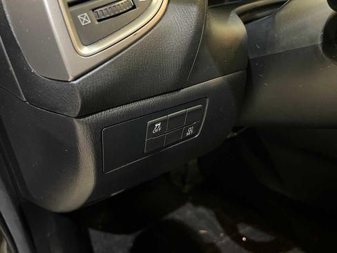 Used 2017 MAZDA MAZDA3 Touring w/ Popular Equipment Package image 16