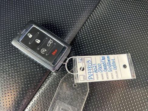 Used 2021 Jeep Grand Cherokee L Overland w/ Advanced Protech Group III image 30