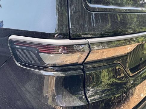 New 2026 Jeep Grand Wagoneer Limited w/ Premium Group II AWD/4WD image 7