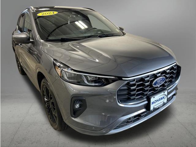 Used 2024 Ford Escape ST-Line Elite w/ Premium Technology Package AWD/4WD image 8