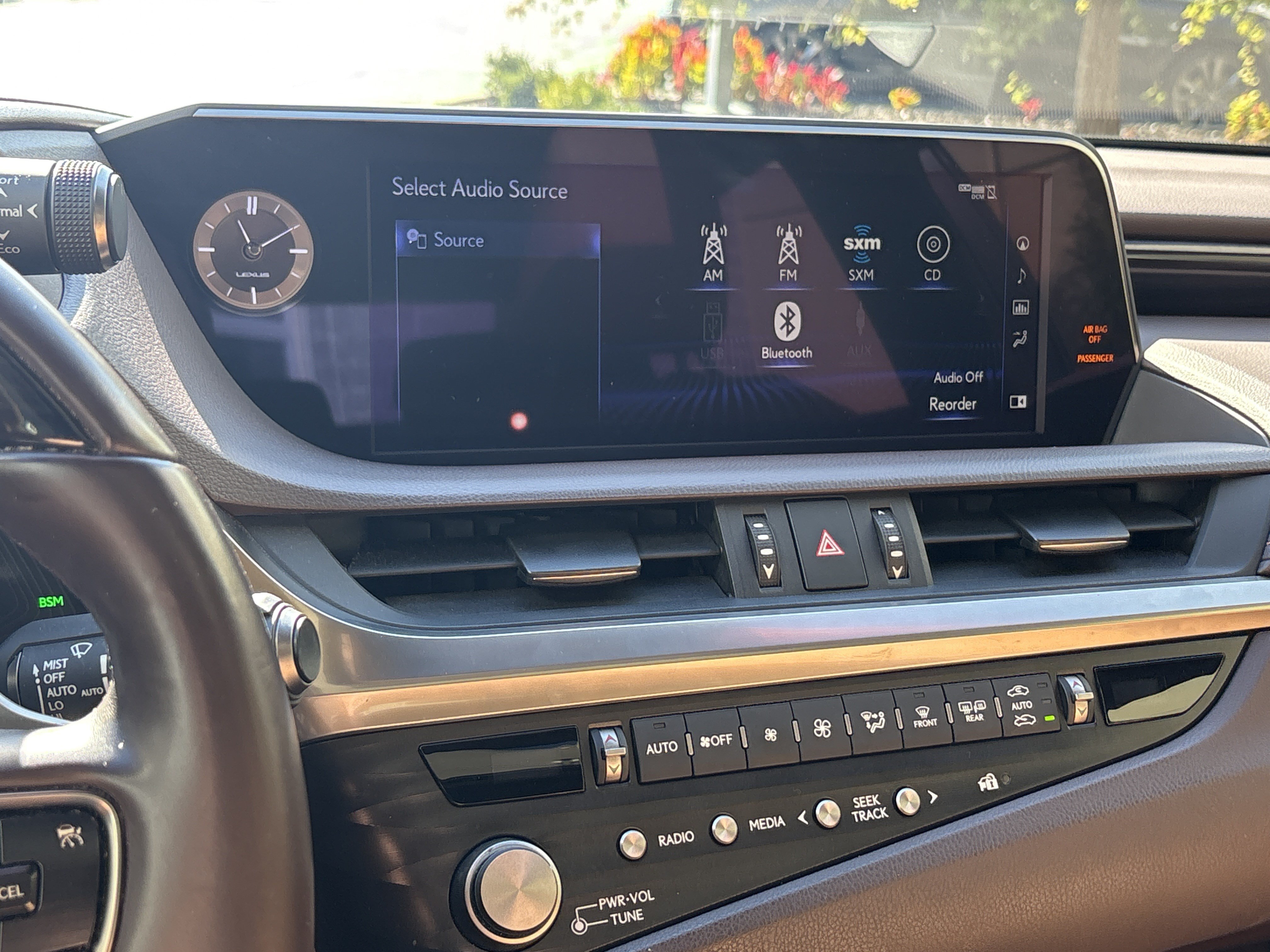 Used 2021 Lexus ES 300h w/ Accessory Package 2 FWD image 23