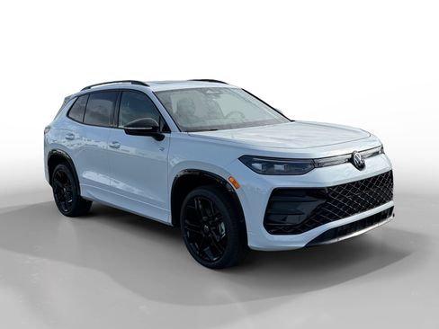 New 2026 Volkswagen Tiguan SE R-Line AWD/4WD image 7