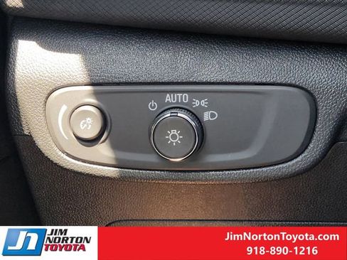 Used 2025 Chevrolet TrailBlazer LT AWD/4WD image 22