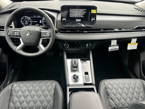 New 2025 Mitsubishi Outlander SEL image 14