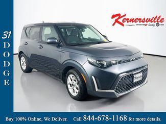 Used 2023 Kia Soul LX w/ Option Group 015 video 1