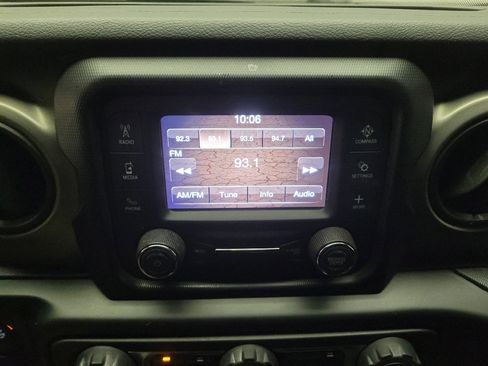 Used 2020 Jeep Wrangler Sport AWD/4WD image 25