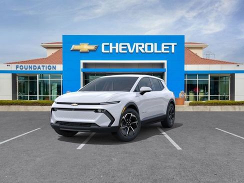 New 2026 Chevrolet Equinox EV LT image 8