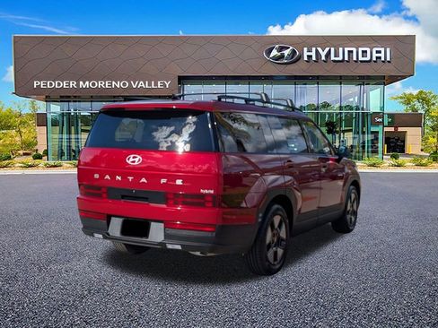 Used 2025 Hyundai Santa Fe SEL image 4