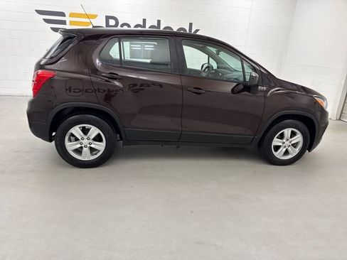 Used 2021 Chevrolet Trax LS FWD image 6