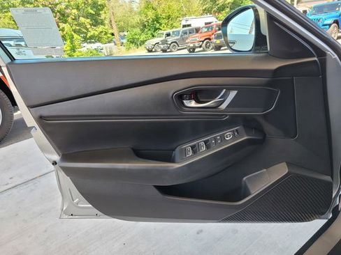 Used 2024 Honda Accord EX image 26