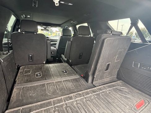 Used 2022 GMC Yukon Denali AWD/4WD image 13