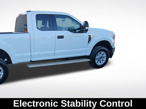 Used 2021 Ford F350 XLT w/ Camper Package image 9