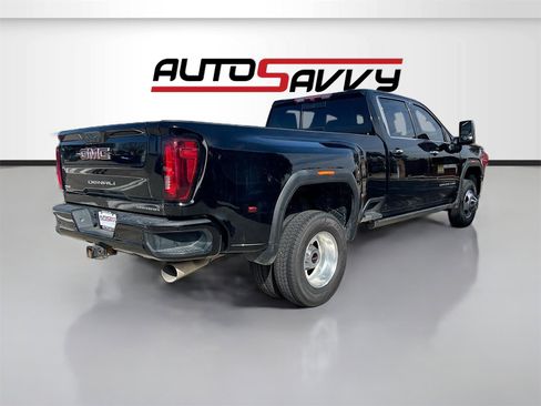 Used 2022 GMC Sierra 3500 Denali image 7