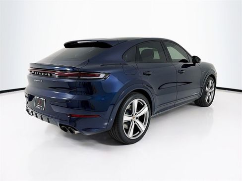 New 2026 Porsche Cayenne S image 9