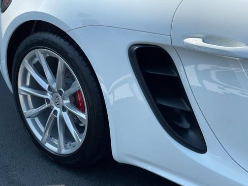 Used 2024 Porsche 718 Boxster S RWD image 16