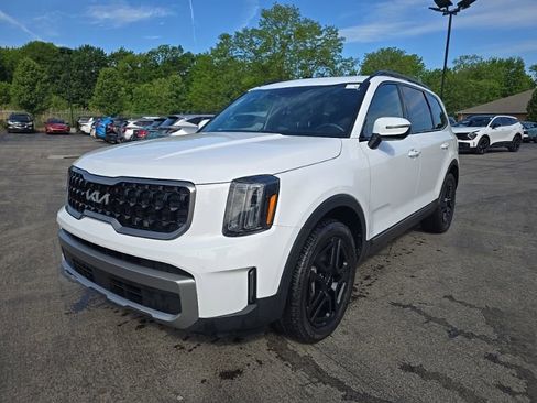 Certified 2023 Kia Telluride EX X-Line AWD/4WD image 3
