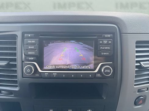 Used 2018 Nissan NV 3500 SL RWD image 18