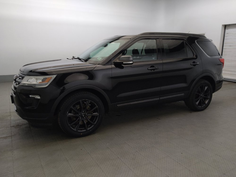 Used 2019 Ford Explorer XLT w/ Equipment Group 202A AWD/4WD image 2