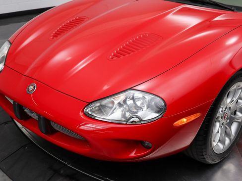 Used 2000 Jaguar XK8 Convertible RWD image 18