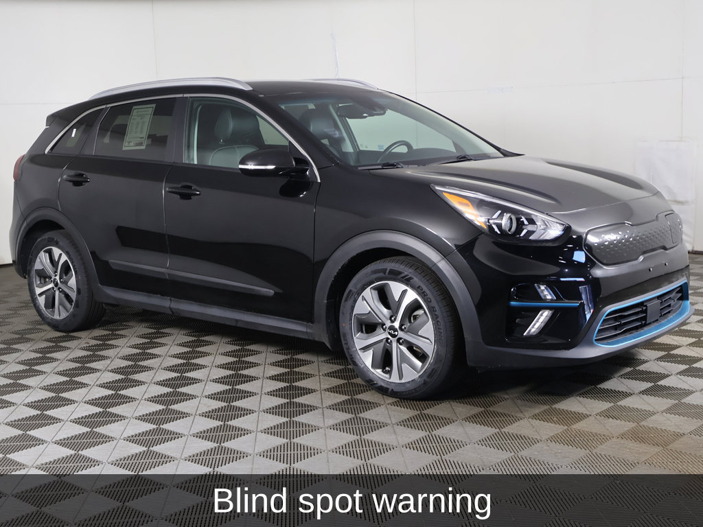 Used 2022 Kia Niro EX w/ Cold Weather Package FWD image 3
