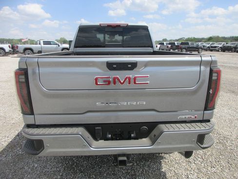 New 2026 GMC Sierra 3500 AT4 w/ AT4 Premium Plus Package AWD/4WD image 6