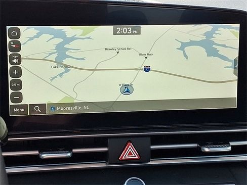 Used 2024 Hyundai Elantra Limited image 14