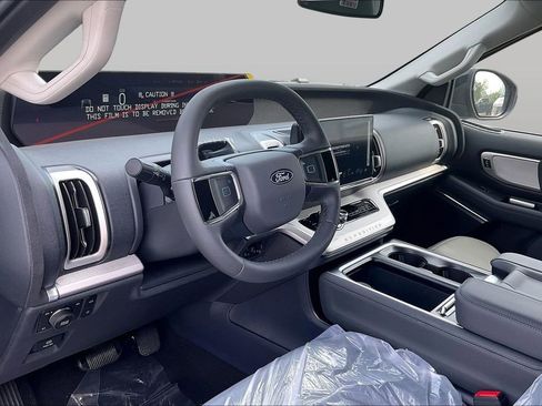 New 2026 Ford Expedition Active AWD/4WD image 5
