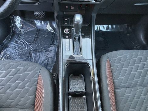 Used 2021 Nissan Kicks SR image 14