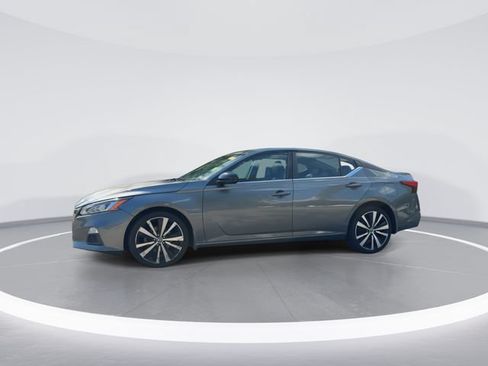 Used 2020 Nissan Altima 2.5 SR w/ Premium Package AWD/4WD image 5