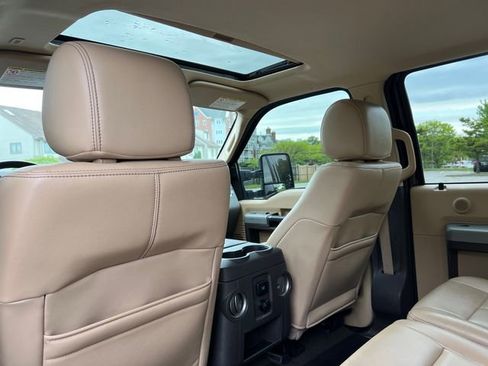 Used 2014 Ford F350 Lariat w/ Lariat Ultimate Package AWD/4WD image 26