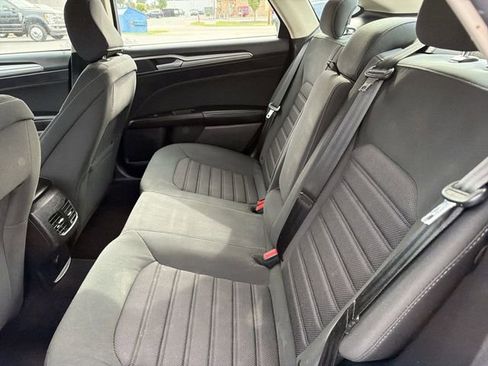 Used 2020 Ford Fusion SE FWD image 13