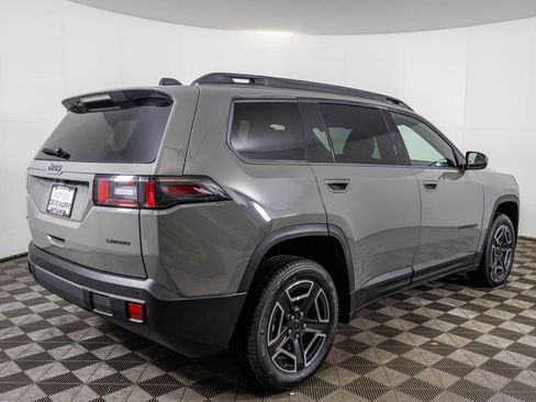 New 2026 Jeep Cherokee Laredo image 13