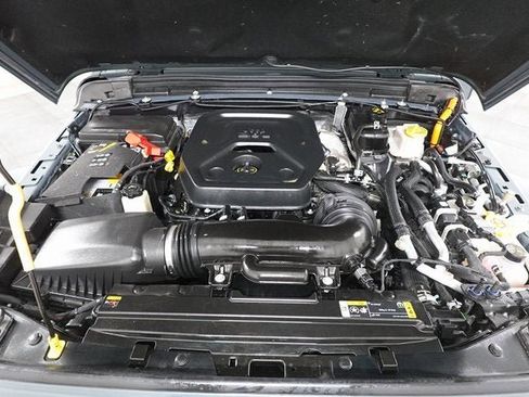 Used 2024 Jeep Wrangler Unlimited Sahara w/ Technology Group image 29