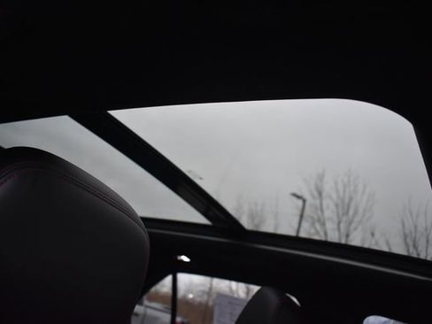 Certified 2022 Chevrolet Equinox RS w/ RS Leather Package image 13