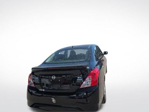 Used 2018 Nissan Versa SV w/ SV Special Edition Package image 3