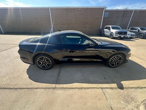Used 2022 Ford Mustang Premium image 8