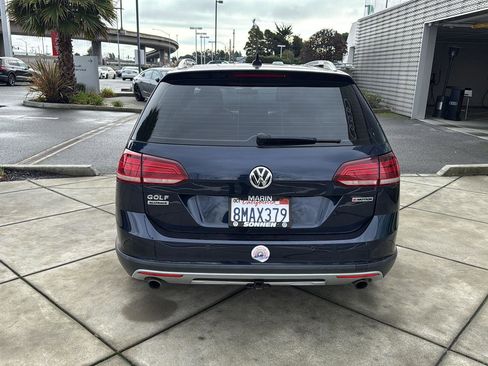 Used 2019 Volkswagen Golf Alltrack SE image 7
