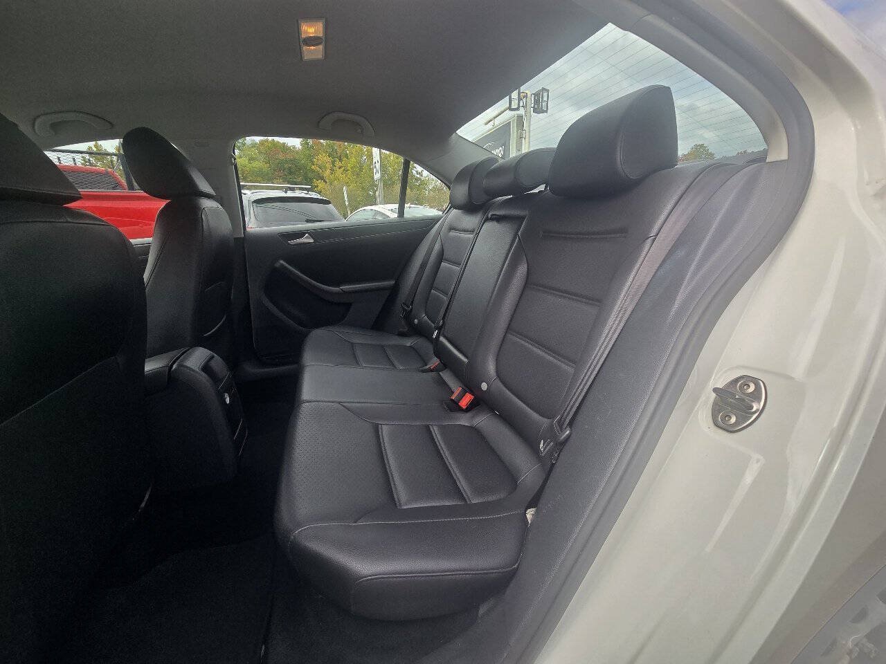Used 2014 Volkswagen Jetta SE FWD image 20