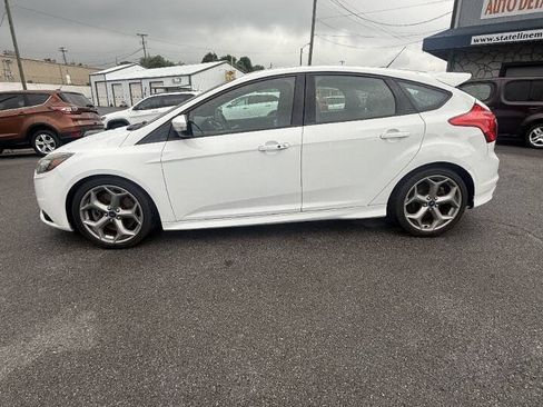 Used 2014 Ford Focus ST w/ Equipment Group 202A FWD image 2
